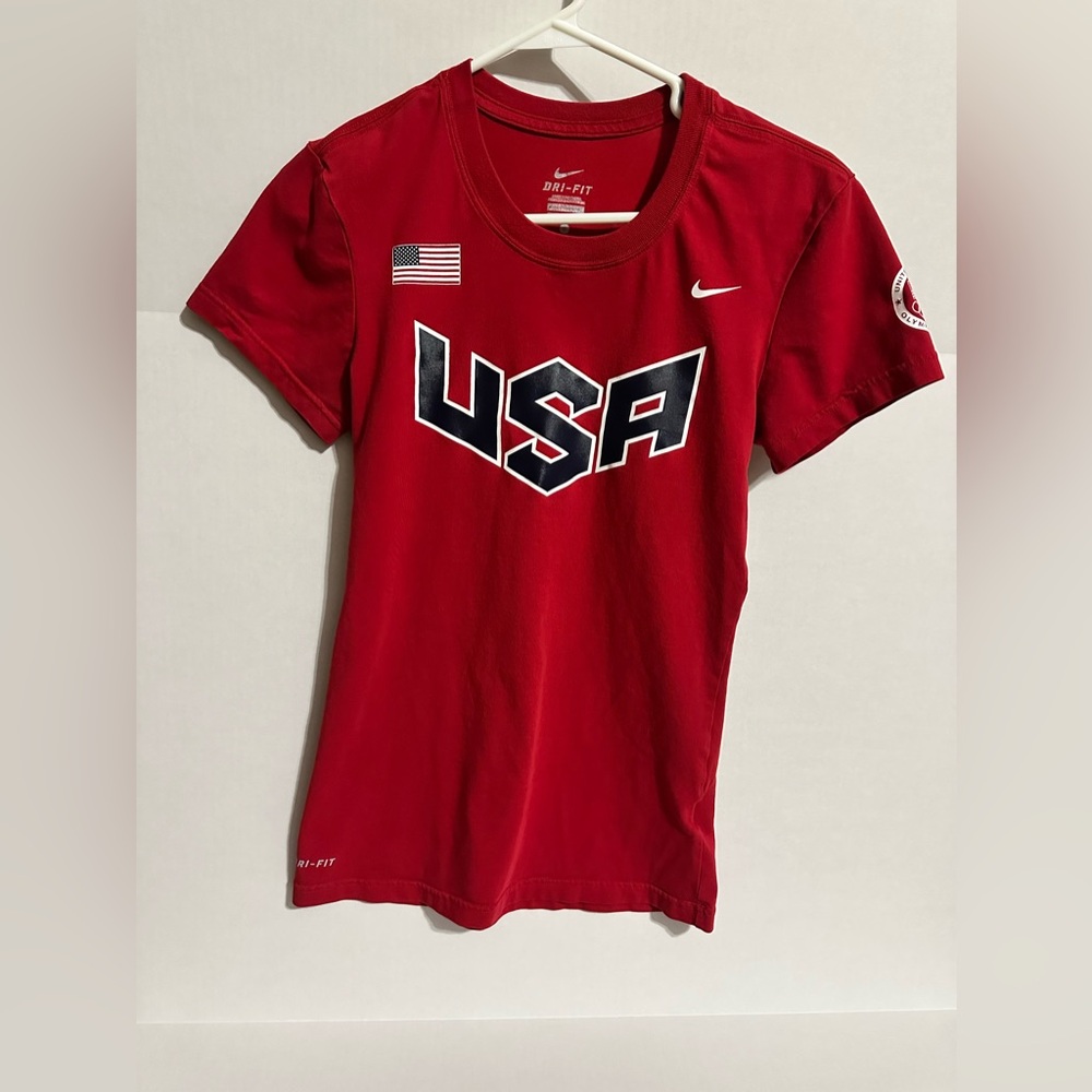Womens fitted Nike USA Olympic Team 🇺🇸Dri-FIT T-Shirt